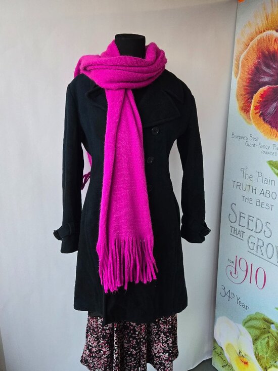 Old Navy Accessories - Old Navy Fuchsia Pink Knit Fringe Scarf Boho Autumn Winter